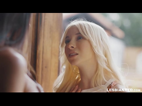 ❤️ Tyttö tulee kotiin muutamaa kuukautta myöhemmin ja päätyy syömään äitipuolensa pillua Kaunis porno at fi.xxxtophd.ru ❤