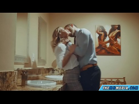 ❤️ Kun povekas blondi viettelee sinut julkisessa vessassa Kaunis porno at fi.xxxtophd.ru ❤